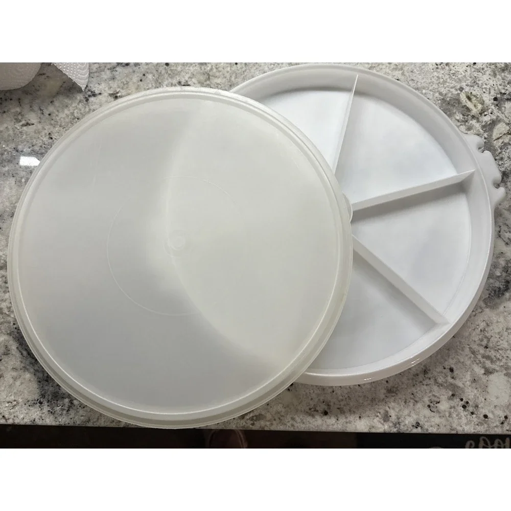 Vintage Tupperware Party Susan White with Lid